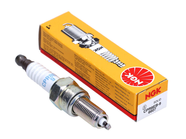 Bougie Ngk Cpr8eb-9 Nrg Mc3 Purejet, Pure Jet, Sr Piaggio Blok, Runner