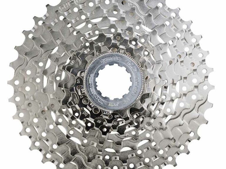 Cassetta Shimano Alivio CS-HG400 a 9 velocità, 11-32T - argento