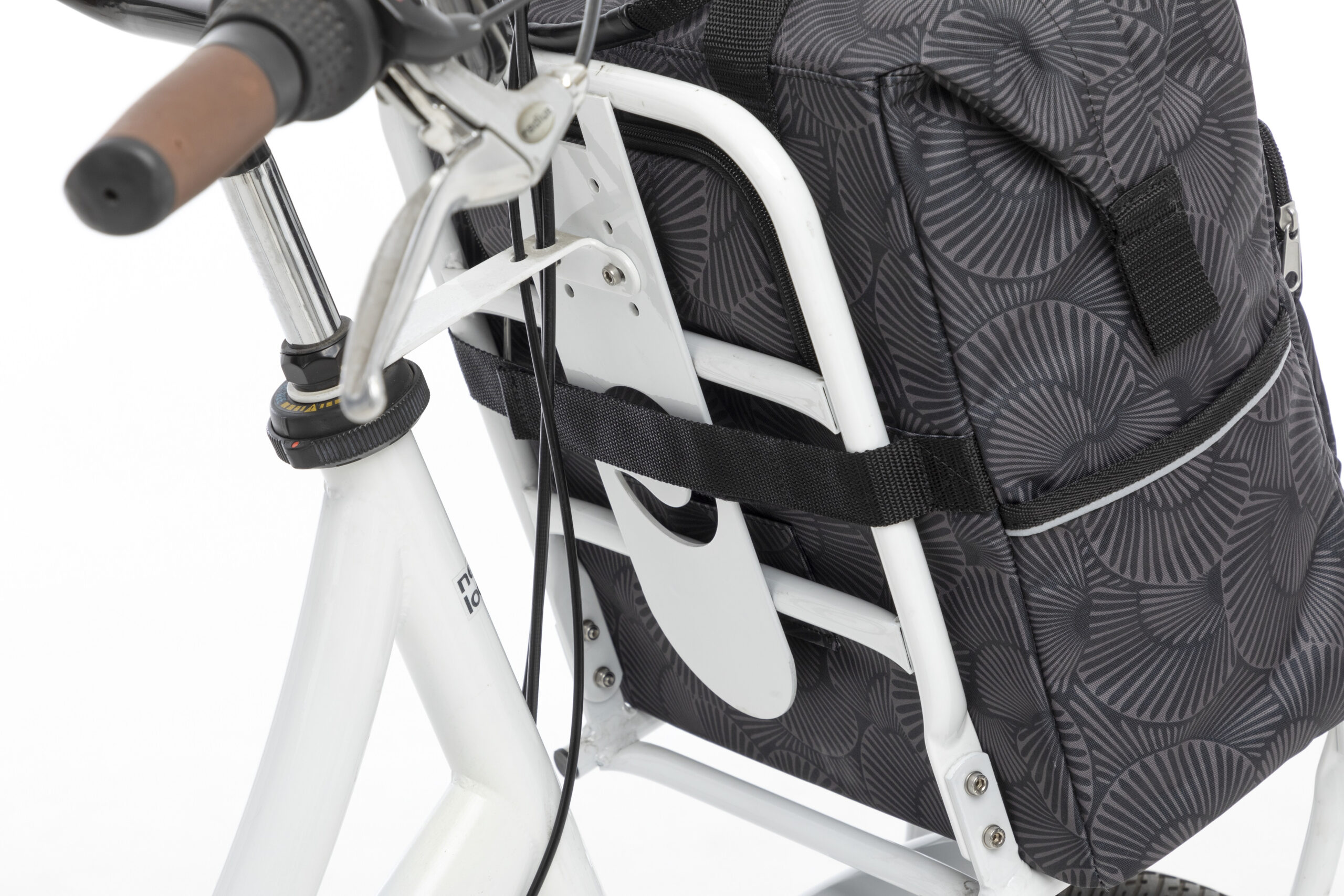 Fietstas New Looxs Camella 24,5 liter 36 x 36 x 19 cm - selo black - Afbeelding 3