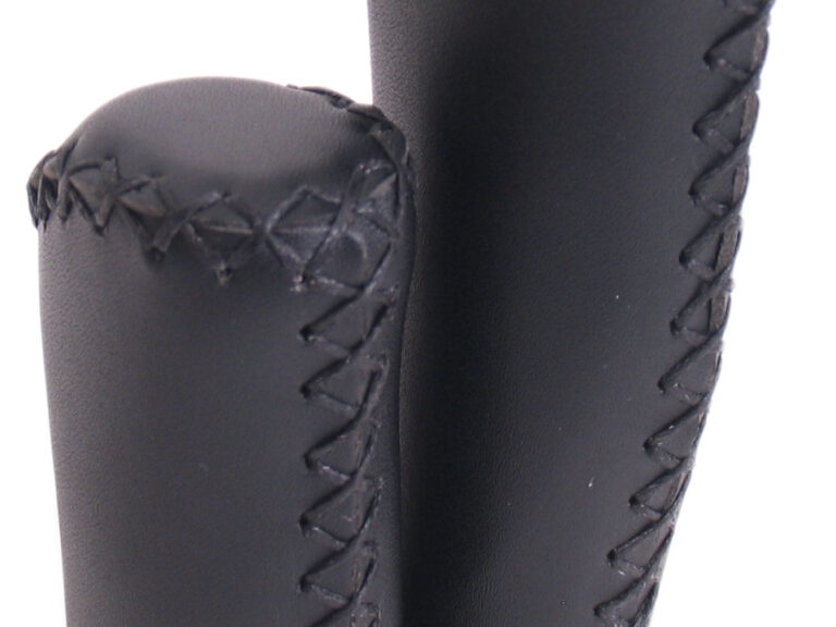 Ensemble de poignées en cuir Edge - Noir - 135/92 mm (emballage atelier)