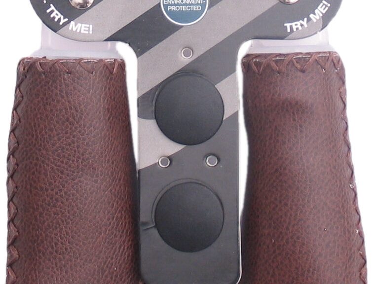 Handvatset Edge Leer - mat donkerbruin - 135/92mm  (winkelverpakking)