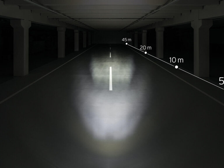 Koplamp Busch und Müller Lumotec Upp N Plus met standlicht voor naafdynamo - 30 Lux
