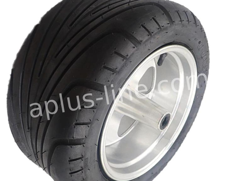 BAND APLUS 225/40-10 TL VOOR E-CHOPPER