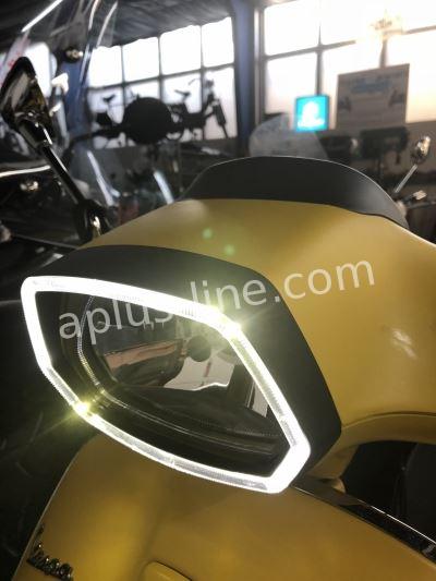 LED KOPLAMPRAND APLUS PASSEND OP VESPA SPRINT - GLANS ZWART