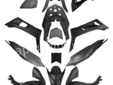 PLAATSET APLUS PASSEND OP HONDA PCX 125 '21> 14DELIG - MAT ZWART