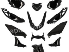 PLAATSET APLUS PASSEND OP YAMAHA NMAX 21'> 12-DELIG - GLANS ZWART
