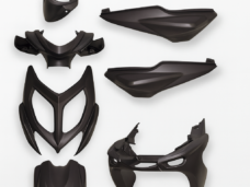 PLAATSET APLUS PASSEND OP YAMAHA AEROX 2013-2018 - 7 DELIG MAT ZWART