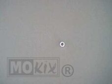 Spacer 5