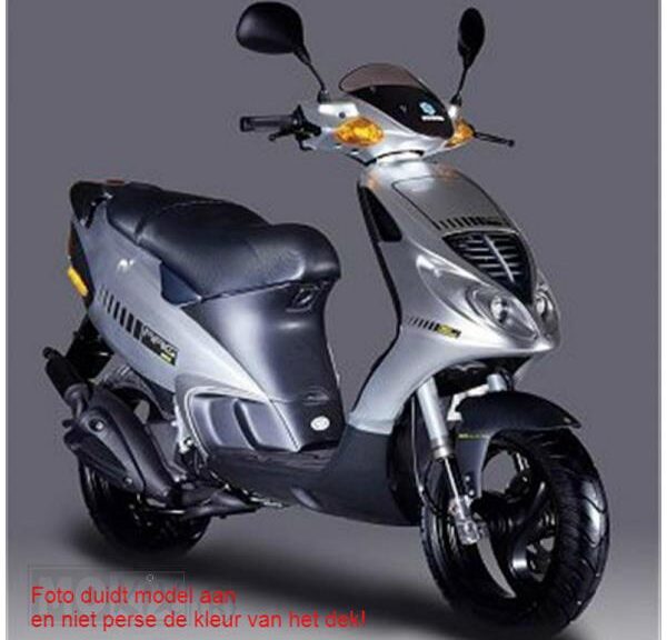 Buddy DEK Piaggio NRG/MC3 Carbon/Zwart MKX