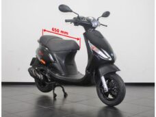 Buddy DEK Piaggio ZIP 4T Carbon/Zwart MKX