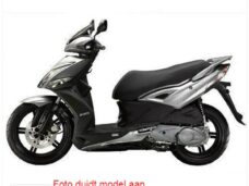 Buddy DEK Kymco Agility 16 50/125 08-"11 Zwart" - MKX