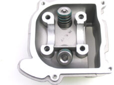 Cilinderkop China GY6 39mm 4Takt 2 kleps geen SLS (64 mm korte kleppen)