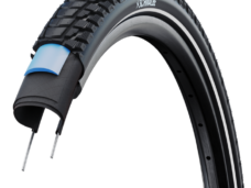 Buitenband Schwalbe Marathon Plus Tour Smart Guard 28 x 1.40"/ 37-622 - zwart met reflectie