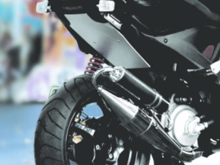 Underseatcover OpticParts Yamaha aerox tot bj. 2014 aluminium mat zilver