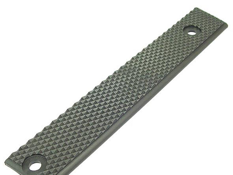 Treeplaat rubber Gilera citta rechts zwart