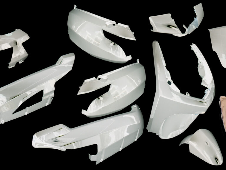 Plaatset 9-delig Edge voor Peugeot New Vivacity vanaf bouwjaar 2008 50cc 2/4T - glanzend wit