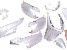 Plaatset 9-delig Edge voor Peugeot New Vivacity vanaf bouwjaar 2008 50cc 2/4 takt - metallic zilver