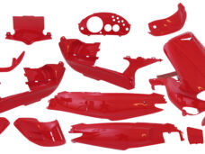 Plaatset 15-delig Edge voor Gilera Runner tot  bouwjaar 08-2005 - ferrari rood