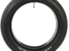 Buitenband voor fatbikes Urban Proof Fat Tyre Razor Normal 20 x 4.00" / 100-406 mm - zwart