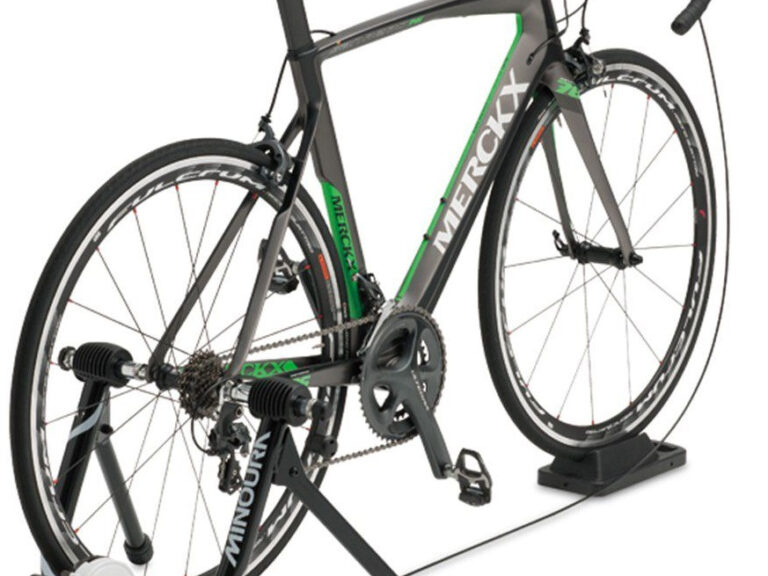 Indoor trainer Minoura MagRide 60R met stuurschakelaar
