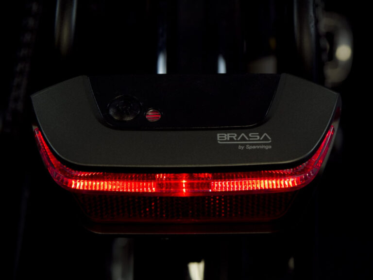 Dragerachterlicht Spanninga Brasa E-bike 6-12 Volt (80 mm montage)