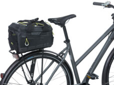 Bagagedragertas Basil Miles 7 liter 32 x 19 x 21 cm - zwart