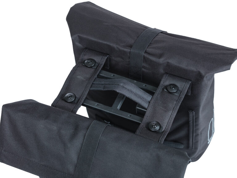 Dubbele fietstas Basil City MIK 28-32 liter 30 x 18 x 49 cm - zwart