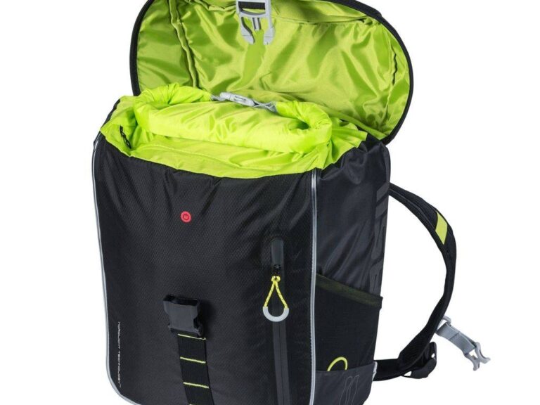 Fietsrugzak Basil Miles Daypack Nordlicht 17 liter 31 x 17 x 44 cm - zwart