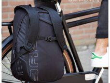 Fietsrugzak Basil Flex Backpack 17 liter 33 x 17 x 52 cm - zwart