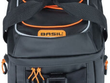 Bagagedragertas Basil Miles Tarpaulin 7 liter 32 x 20 x 20 cm - zwart/oranje