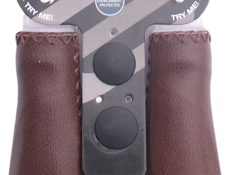 Handvatset Edge Leer - mat Donkerbruin - 2*135 mm (op kaart verpakt)