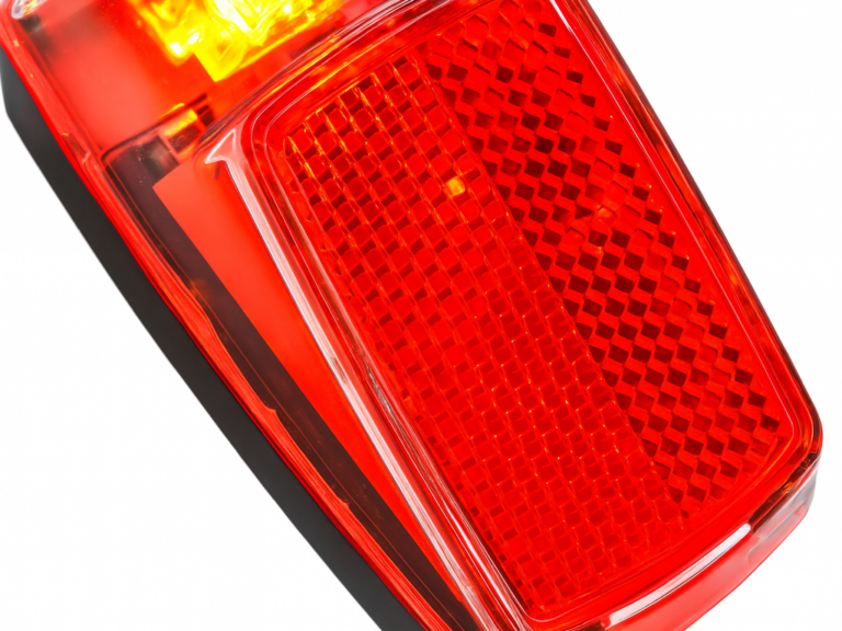 Achterlicht spatbord Edge Vida - 1 led - inclusief batterijen (op kaart)