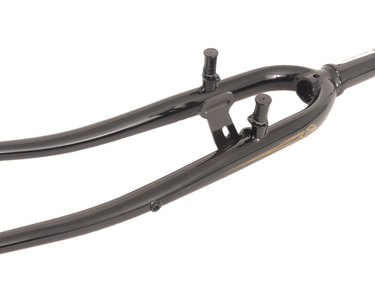 Voorvork hybride 28" met 1 1/8" vorkbuis - V-brake remnok en dynamohaak - zwart