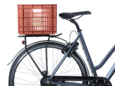 Gerecyclede fietskrat Basil Crate M 29.5 liter 35 x 45 x 25 cm - terra red