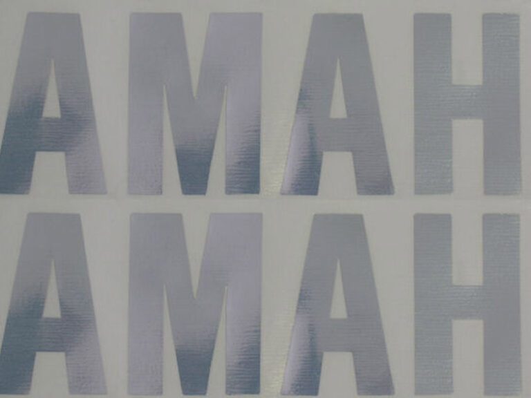 Stickerset woord Yamaha chroom / zilver 2 delig