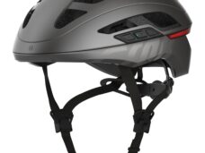 CRNK helm zwart