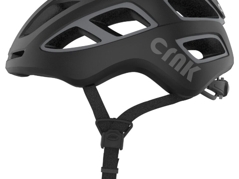 CRNK helm zwart