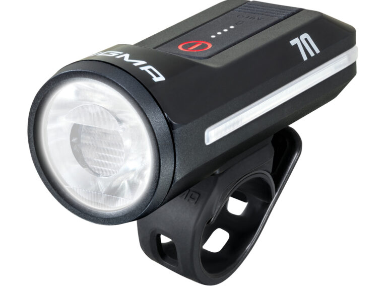 Sigma koplamp Aura 70 usb 70 lux