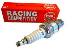 NGK B8EG racing bougie lange schroefdraad voor 2-takt competitiemotor