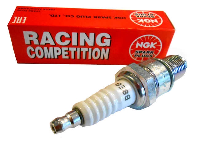 NGK B8EG racing bougie lange schroefdraad voor 2-takt competitiemotor