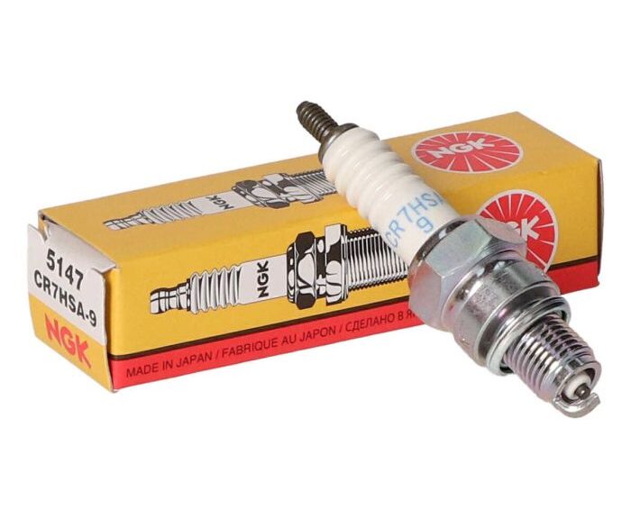 Bougie 10mm NGK voor Peugeot Vivacity, Peugeot Speedfight en Peugeot Kisbee e.a.