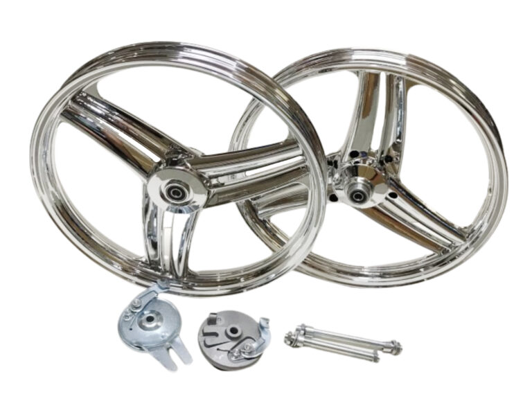 PUCH MAXI PEUGEOT 103 Velgenset 17 inch compleet model Grimeca CHROOM voor Peugeot 103 MVL (passend maken voor andere merken) PUCH MBK - 17 x 1.6 velg inclusief 12mm assen en ankerplaat 6 razze elica VELG SET WIEL