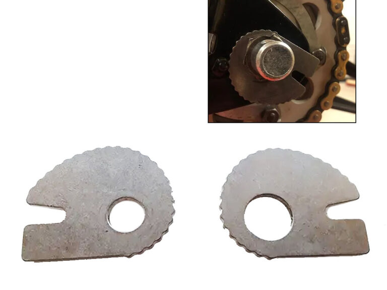 Kreidler Kettingspannerset Links En Rechts Ribbel (rvs 3mm) 67.94.11 / 67.94.12 Kettingspanners