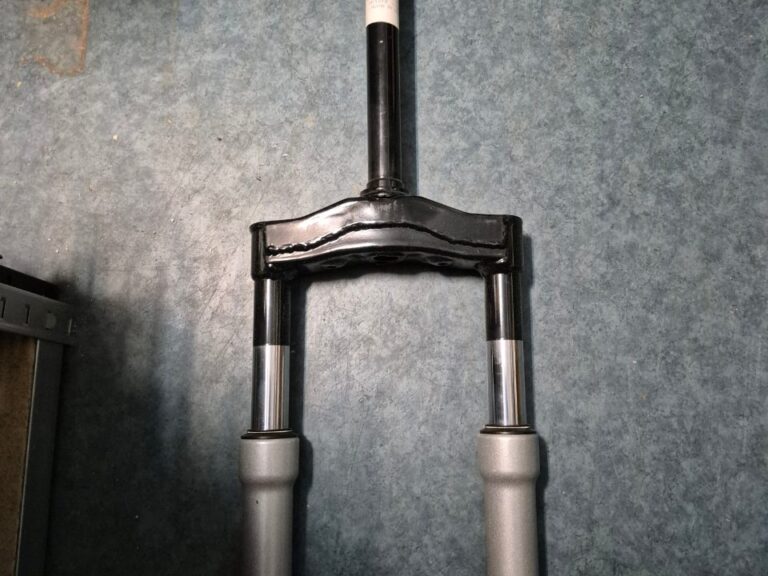 Voorvork Peugeot Vivacity hydraulisch compleet (made in Italy)