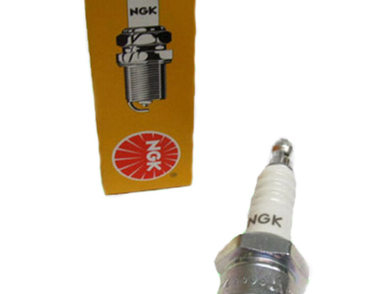 N.g.k / Ngk Bougie Br7es Lange Schacht - Sr 50r China 2t Beeline Cpi Aragon 50 Gp50 Hussar 50 (euro2) Oliver 50 (euro2) Pop Corn (euro2) Supercross (euro2) Supermoto 50 (euro2) Keeway Generic Cracker 50 Evolution 50 Ideo 50 Race 50 Roc 50 Trigger Sm 50 Trigger Sm Competition (restricted) Trigger X50 Trigger X Cempetition (restricted) Xor 50 Xor 50 Competition Xor Stroke 50 (2-stroke) Xor 50 Williams