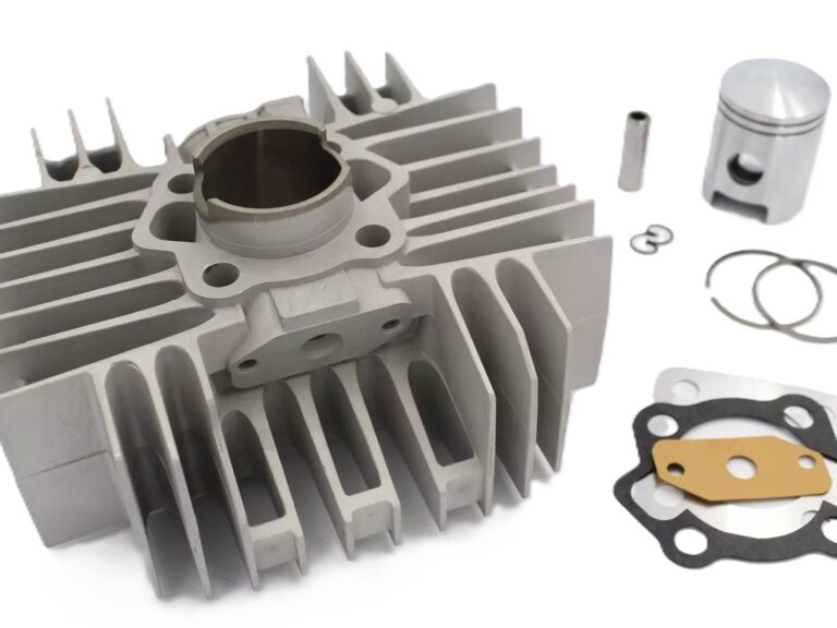 Kreidler Cilinder + Zuiger 50cc 40mm Nieuwe Type - Smalle Tap Flens Aansluiting (als Origineel 1 Pk) Voor 2v / 3v En Rmc 3v / 4v Versnellingen Rechte Inlaat Pistonpen 14mm Aluminium / Nicasil Cilinder Zuiger Set 50cc