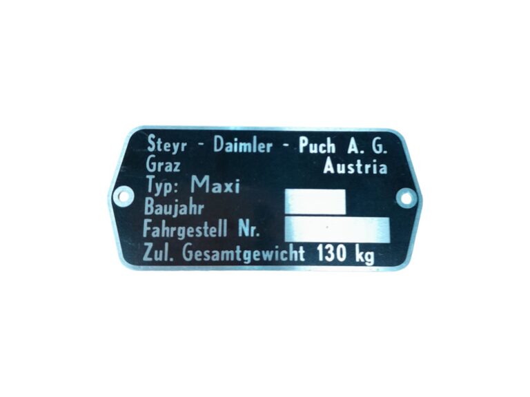 Blanco aluminium typeplaatje voor frame van Puch Maxi N