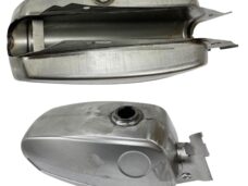 Bromfiets 517 Benzinetank / Banentank Bromfiets 517/40 Cts 1974 - 1975 Blanke Lak Ks50 / C50 / Gts50 517-20.903 ** Perfecte Pasvorm 517