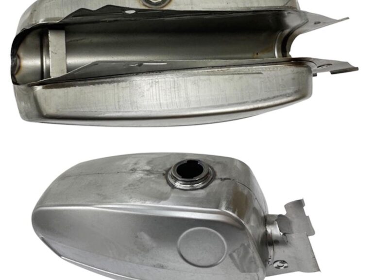 BROMFIETS 517 Benzinetank / banentank BROMFIETS 517/40 CTS 1974 - 1975 blanke lak KS50 / C50 / GTS50 517-20.903 ** perfecte pasvorm 517