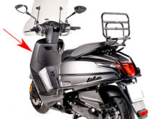 Sierstrip Kymco origineel beenschild links zwart mat — geschikt voor Kymco New Like 64314-acc1-e10-66p